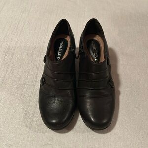 Michelle D Rounded Toe Brown Loafers